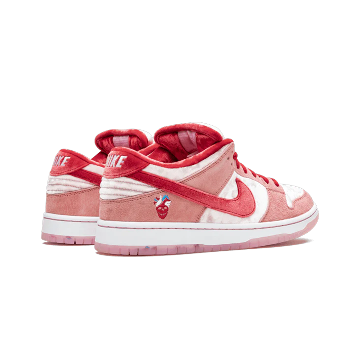 Nike SB Dunk Low StrangeLove Skateboards