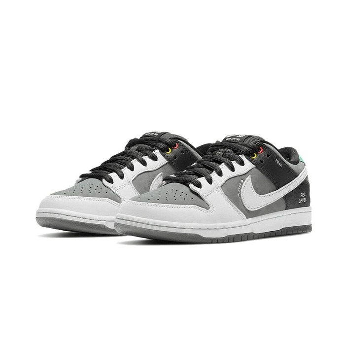 Nike SB Dunk Low VX1000