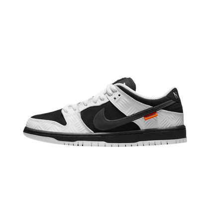 Nike SB Dunk Low TIGHTBOOTH