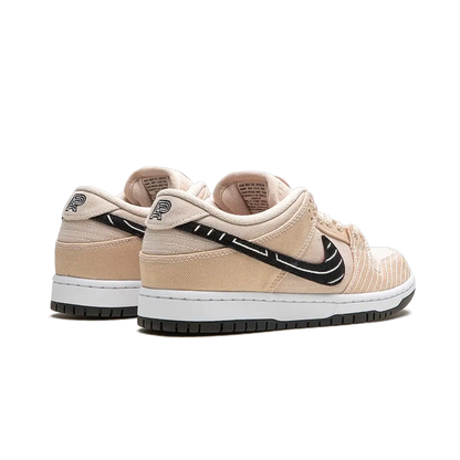 Nike SB Dunk Low x Albino & Preto Fossil