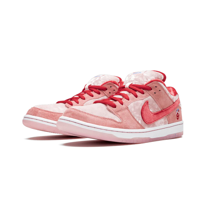 Nike SB Dunk Low StrangeLove Skateboards