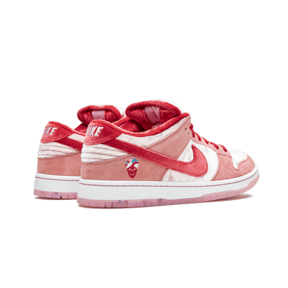 Nike SB Dunk Low StrangeLove Skateboards