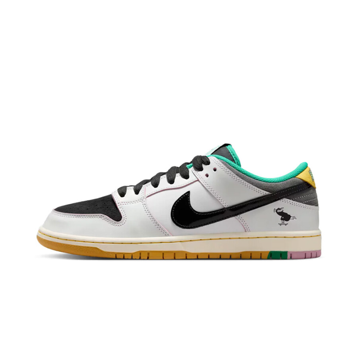Nike SB Dunk Low CSEF